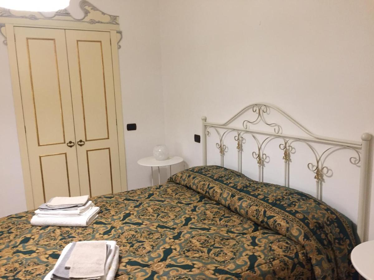Il Cuore Di Napoli Nápoles Exterior foto